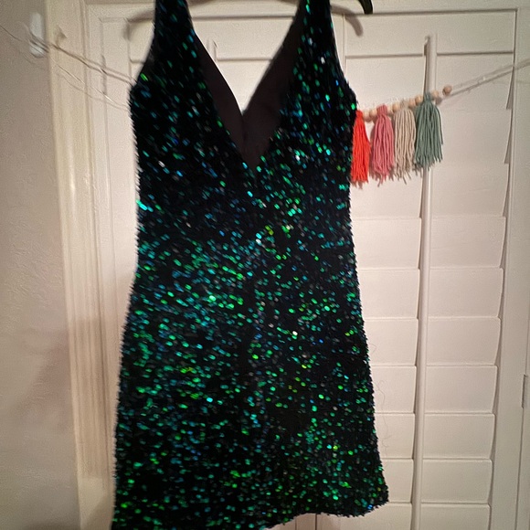 Homecoming dress - Picture 2 of 3